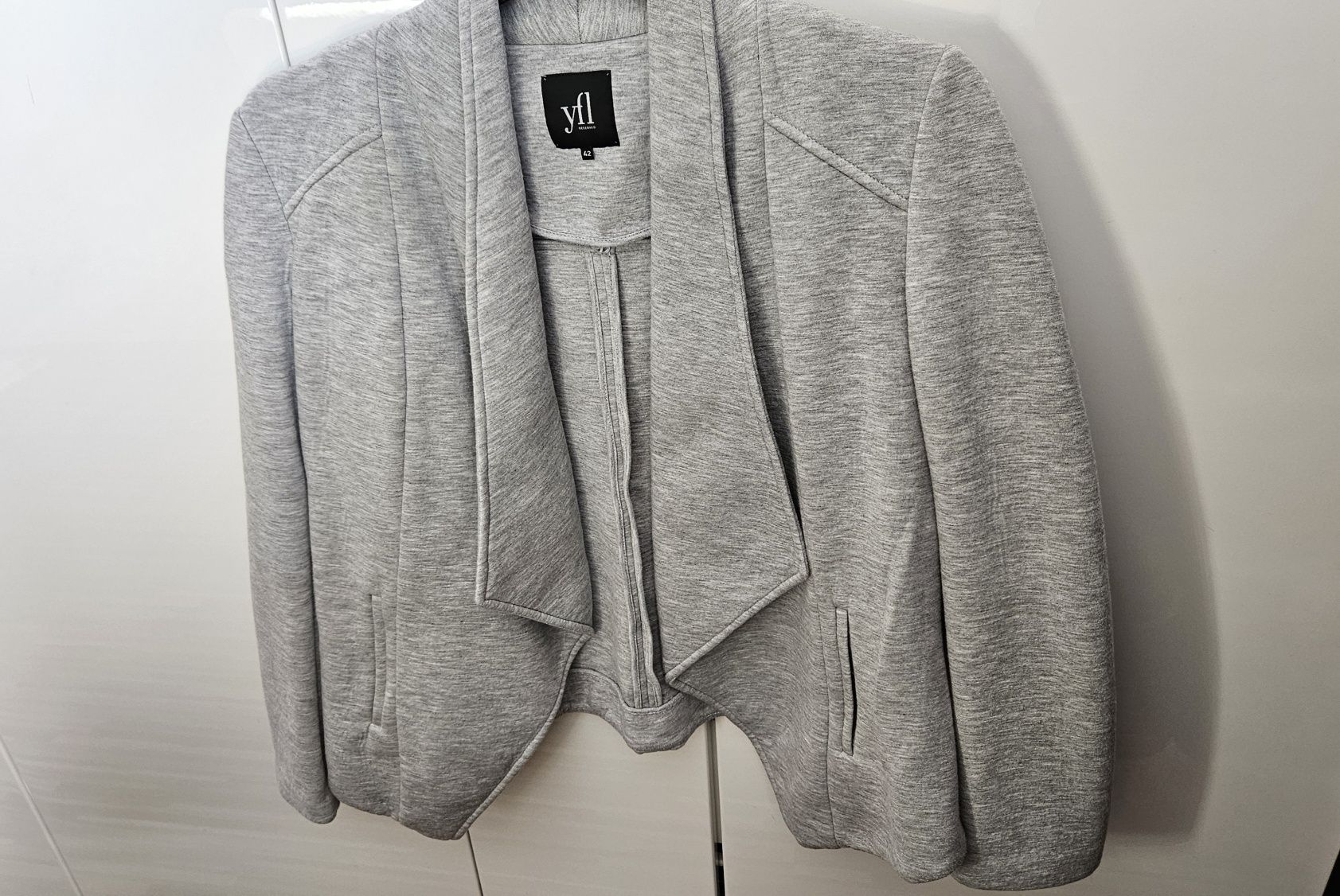 Bluza / marynarka Reserved rozmiar 42
