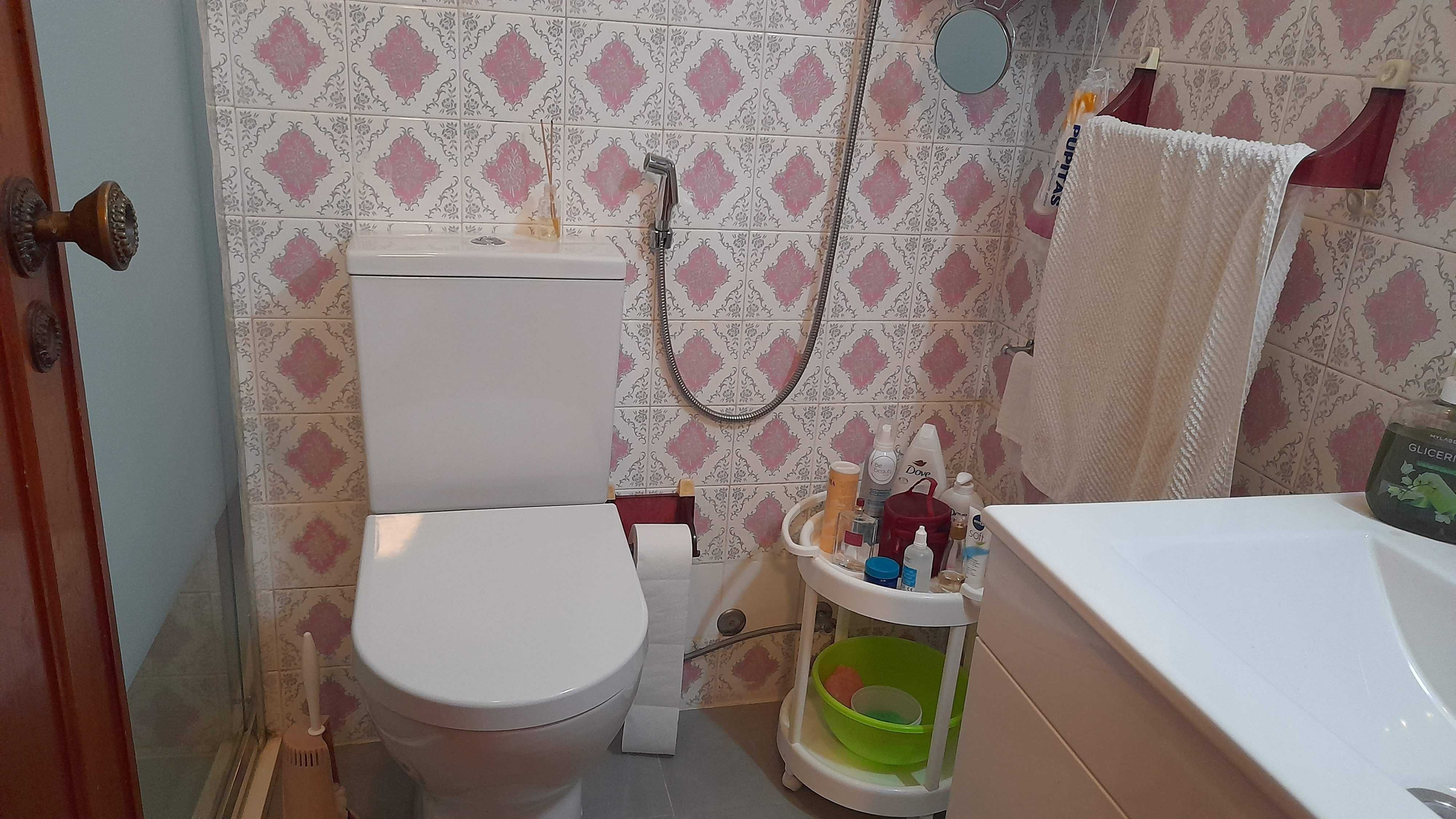 Apartamento T1 para arrendar em Queijas