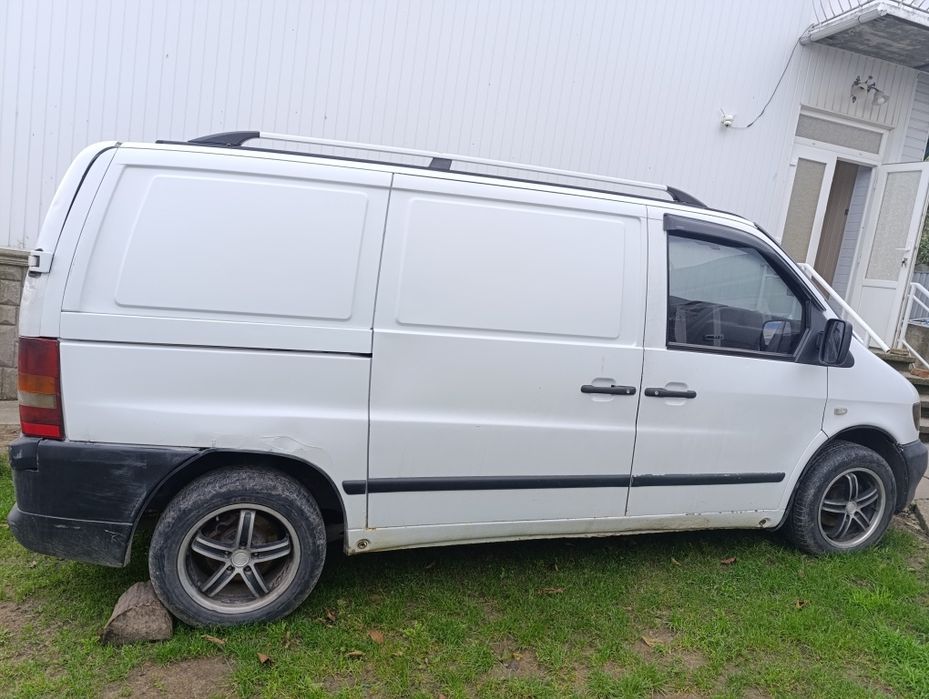 Mercedes-Benz 108