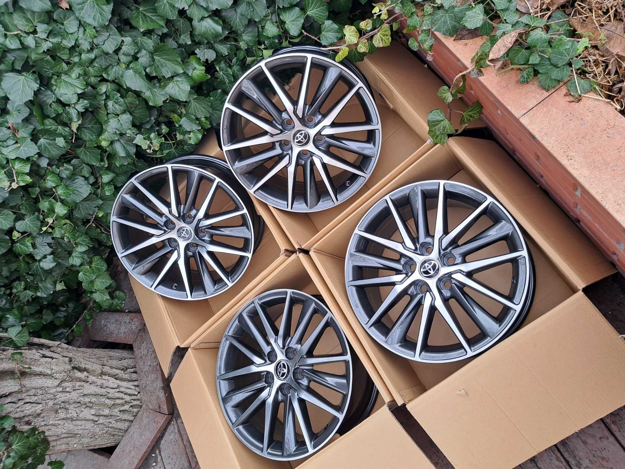 Диски Toyota Lexus R18 5x114.3 ET45 Dia60.1. В наличии. Camry