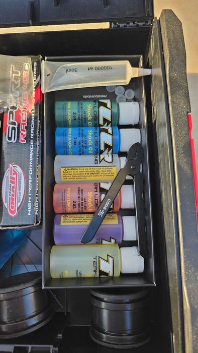 Axial Yeti 1/10 + Spares