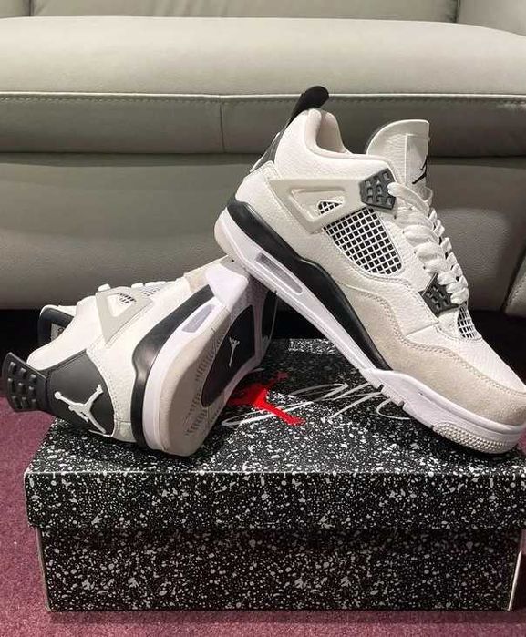 Jordan_4_Retro_Military_Black R.41