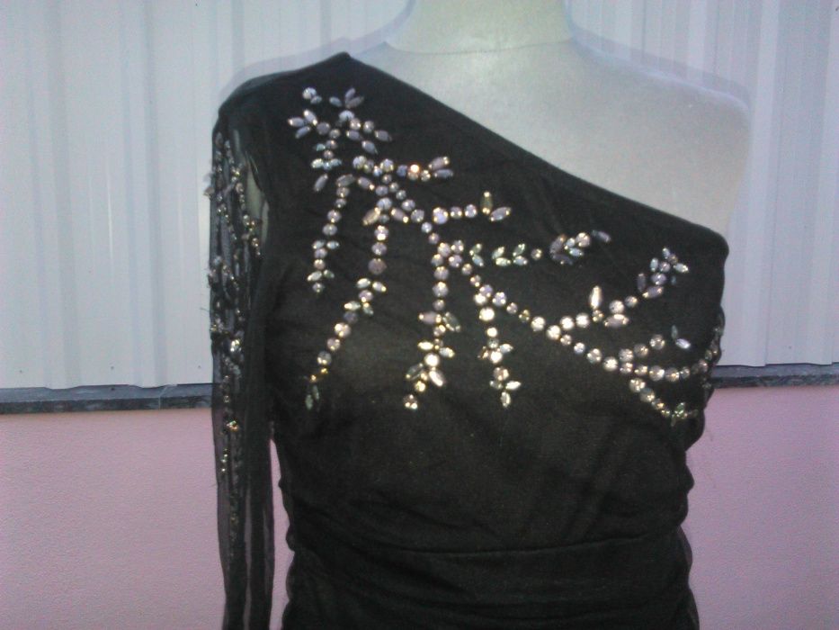 Vestido Cerimonia Preto com Pedras e transparências