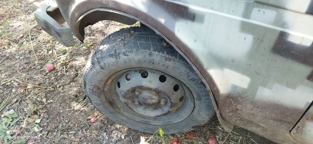 Продам ниву на ходу негнила