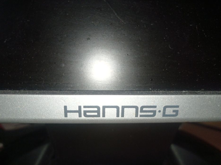 Монитор hanns-g hw191d тухнет через секунду