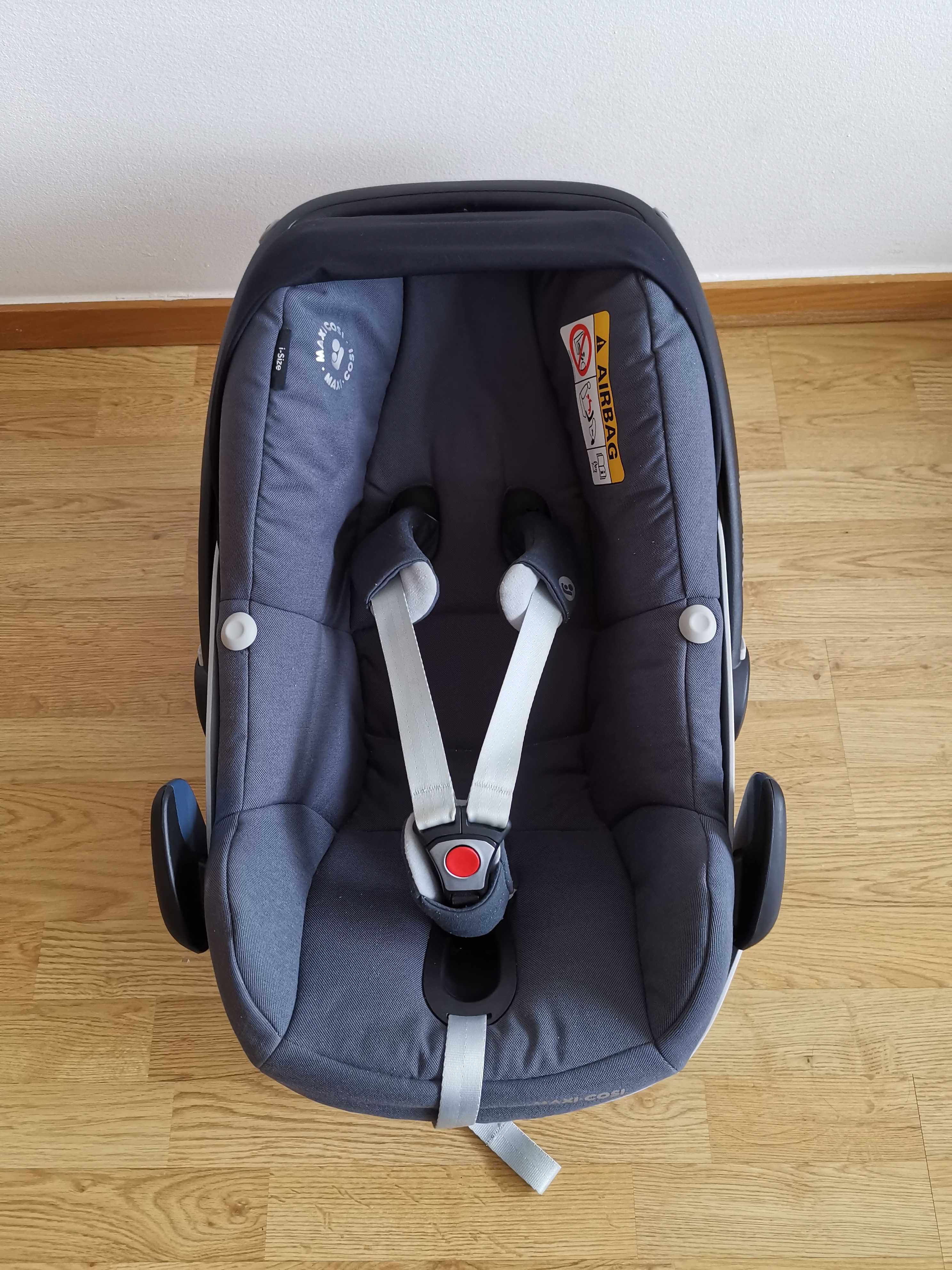 Conjunto Ovinho Maxi Cosi + base isofix para automóvel