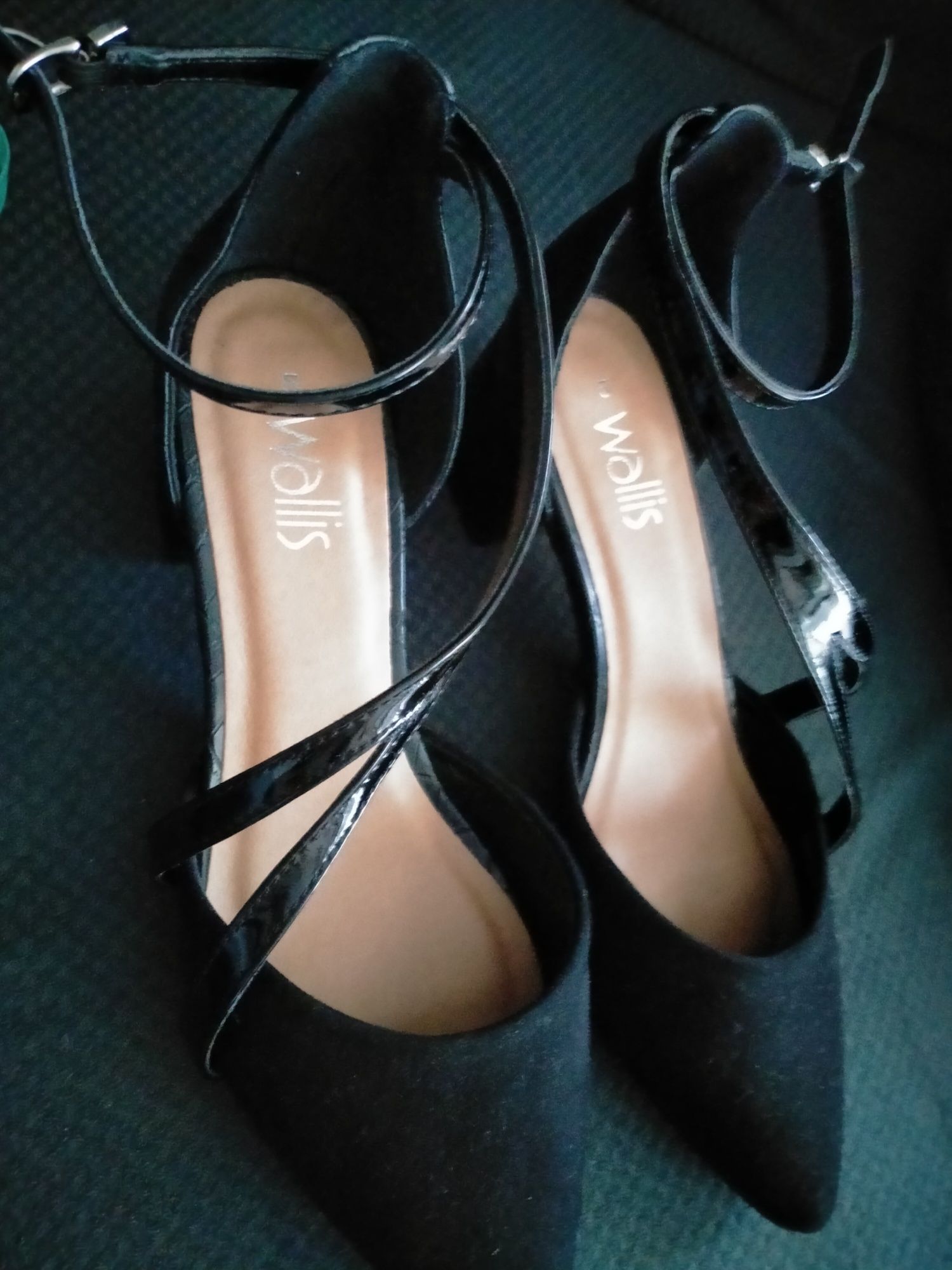 Buty wizytowe damskie Wallis