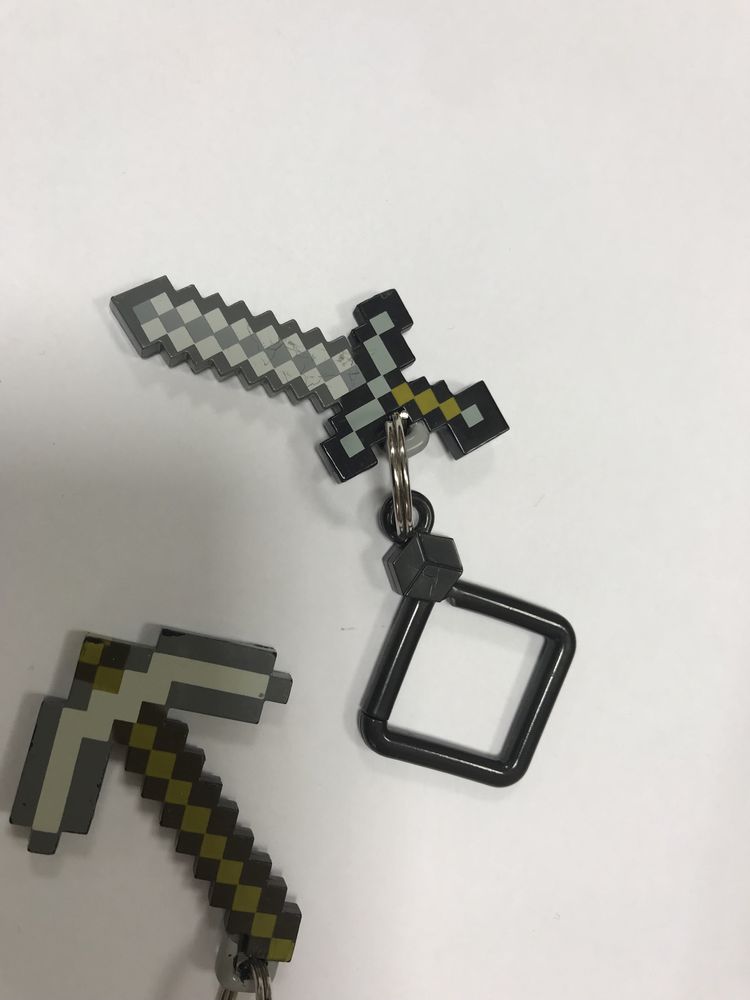 Minecraft brelok 2 szt zawieszka miecz Ala kilof