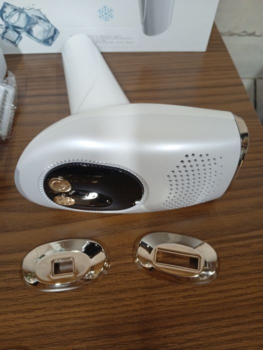 Depilator pulsacyjnego światła IPL z chłodzeniem