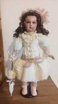 Порцелянова  колекційна лялька