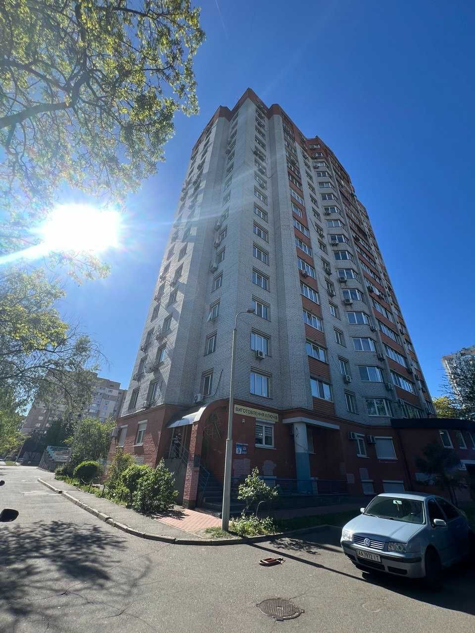 Від власника, 2к квартира, 66 м2, метро Дарниця, вул. Лазаревського