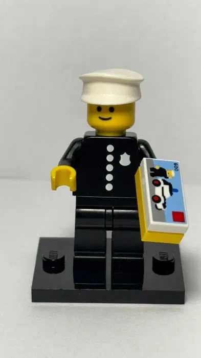 Lego 71021 seria 18 Klasyczny policjant(col329) col18-8