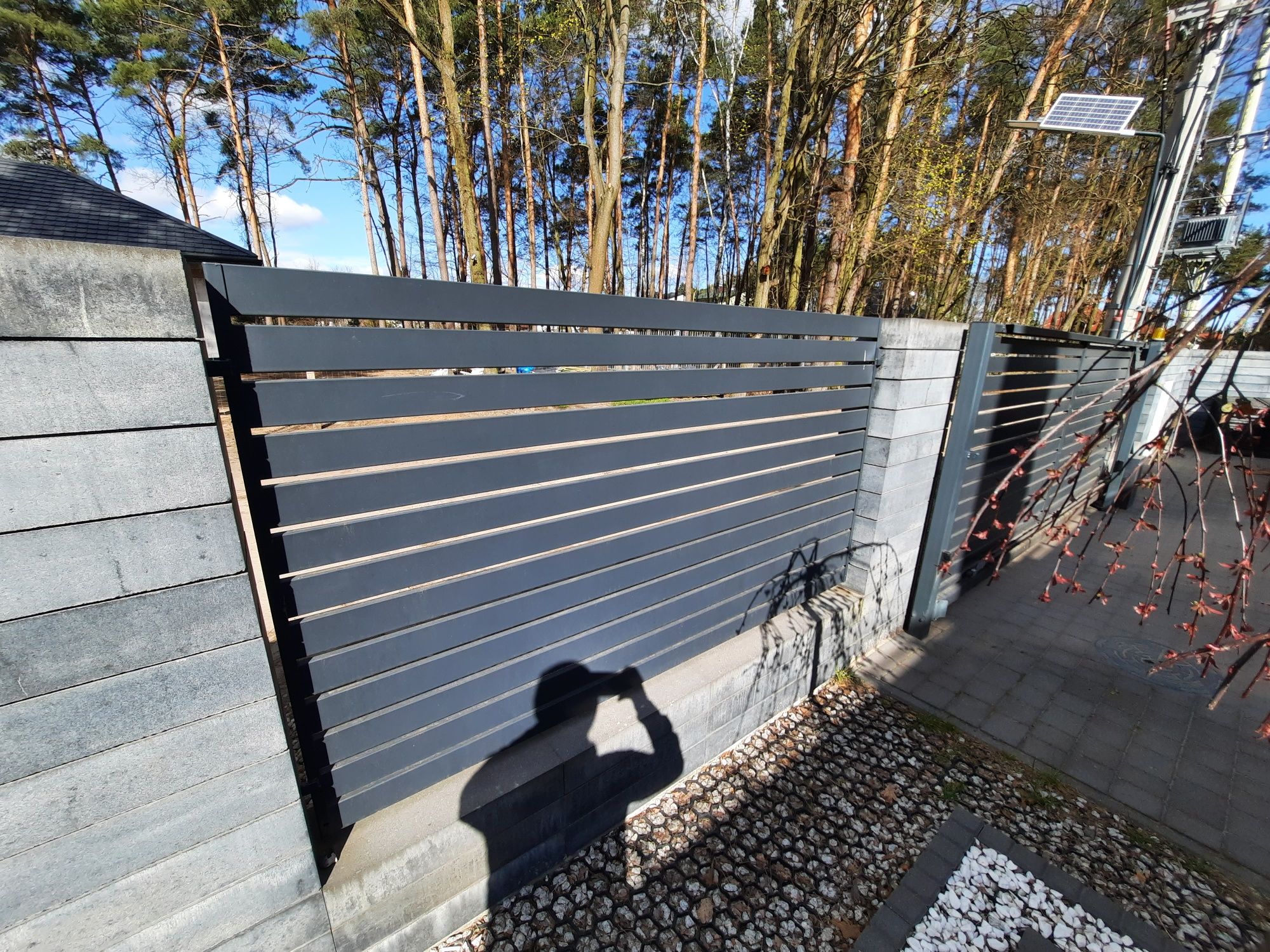 Ogrodzenie panelowe z bramą i furtką.Kompletne