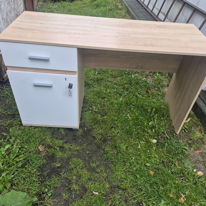 biurko  z szufladą