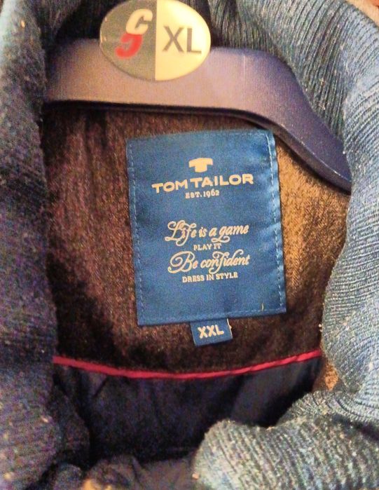 Продається зимова жіноча куртка