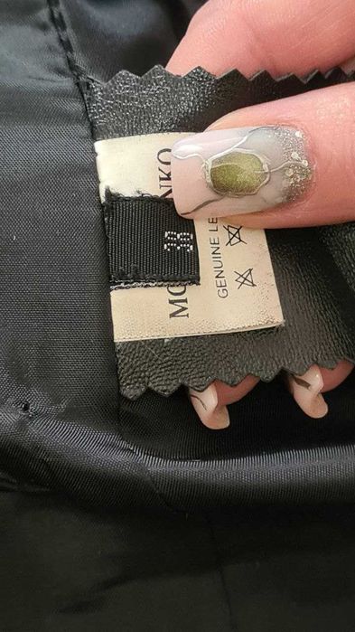 Шкіряний тренч чорного кольору з поясом, розмір M