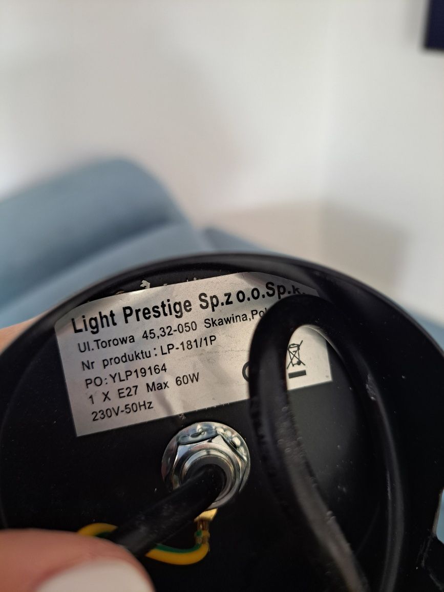 Wisząca lampa nad stół
