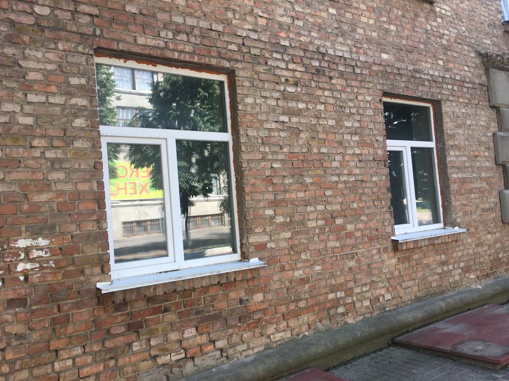 Продаж 1к квартири можливо під бізнес  34.2 кв. м по вул. Фабрична 1