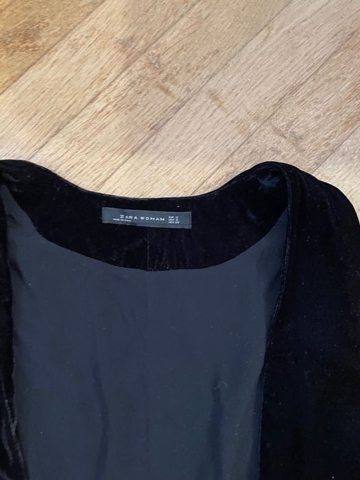 велюрова безрукавка кофта Zara жилетка  чорна светр безрукавка