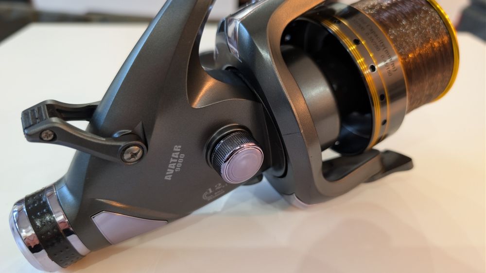 Kołowrotek Shark Avatar 9000