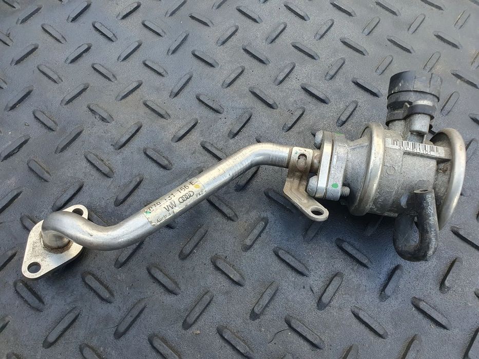 ZAWÓR EGR AUDI A4 S4 RS4 R8 4.2 FSI 079131101F