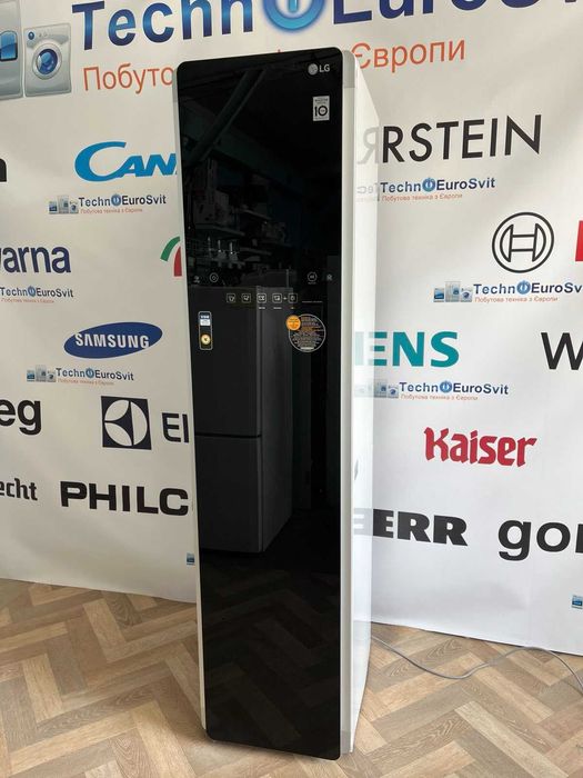 Парова шафа LG Styler Black — стильний догляд за вашим одягом