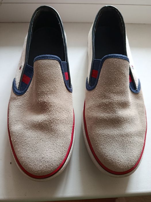 Продам макасины Hilfiger.