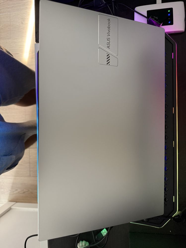 Portatil Asus AMD Ryzen 7 7730U , 16GB Ram , 512GB