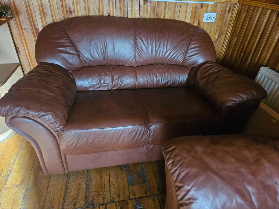 Продам шкіряний комплект диванів