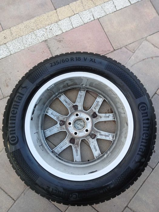 Opony wielosezonowe Continental 235/60 R 18 V XL