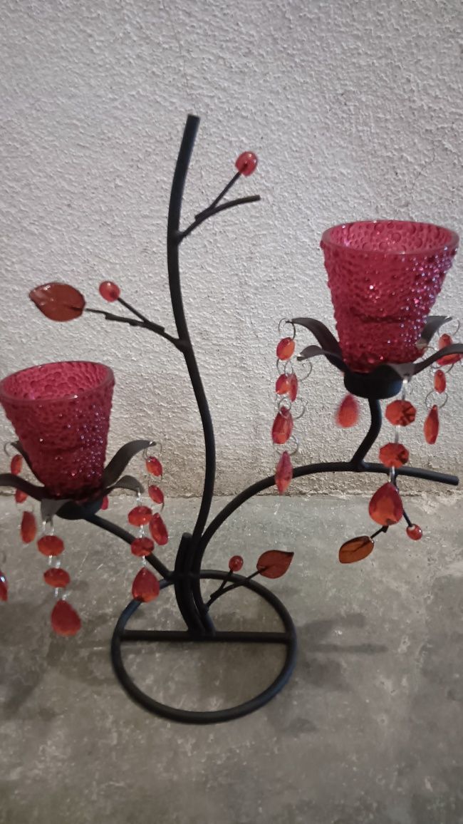 Castiçal com pedras pendentes