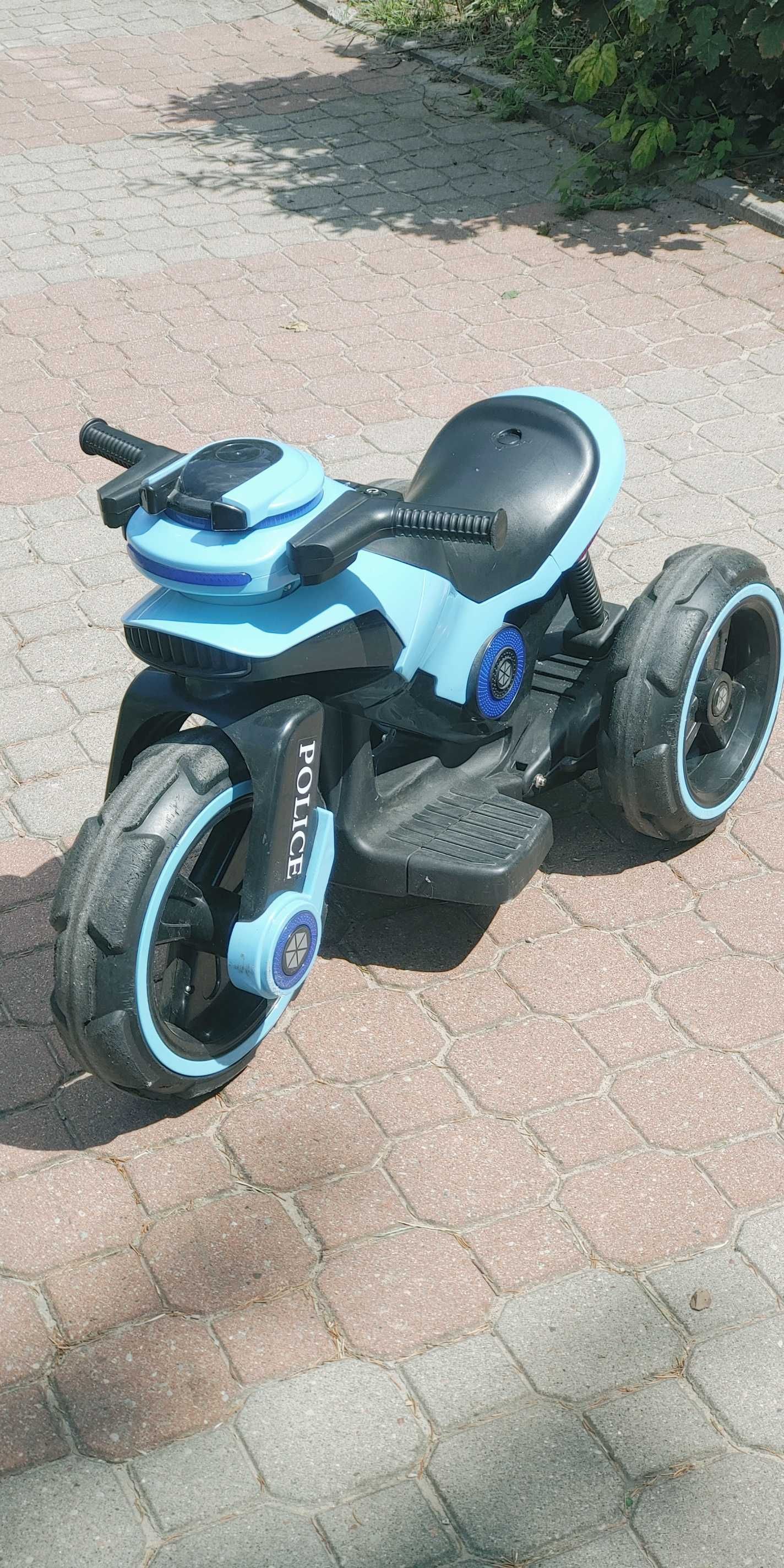 Motocykl na akumulator POLICE