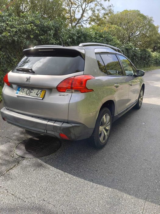 Peugeot 2008 1.4 HDi de 2013 SUV Económico com Estilo
