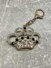 Breloczek z kryształkami, diamenciki, korona