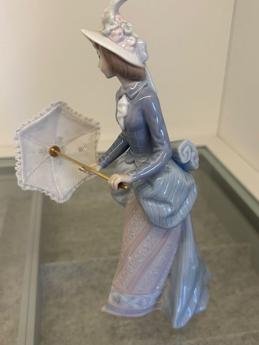 Lladró - Afternoon Stroll - 5686