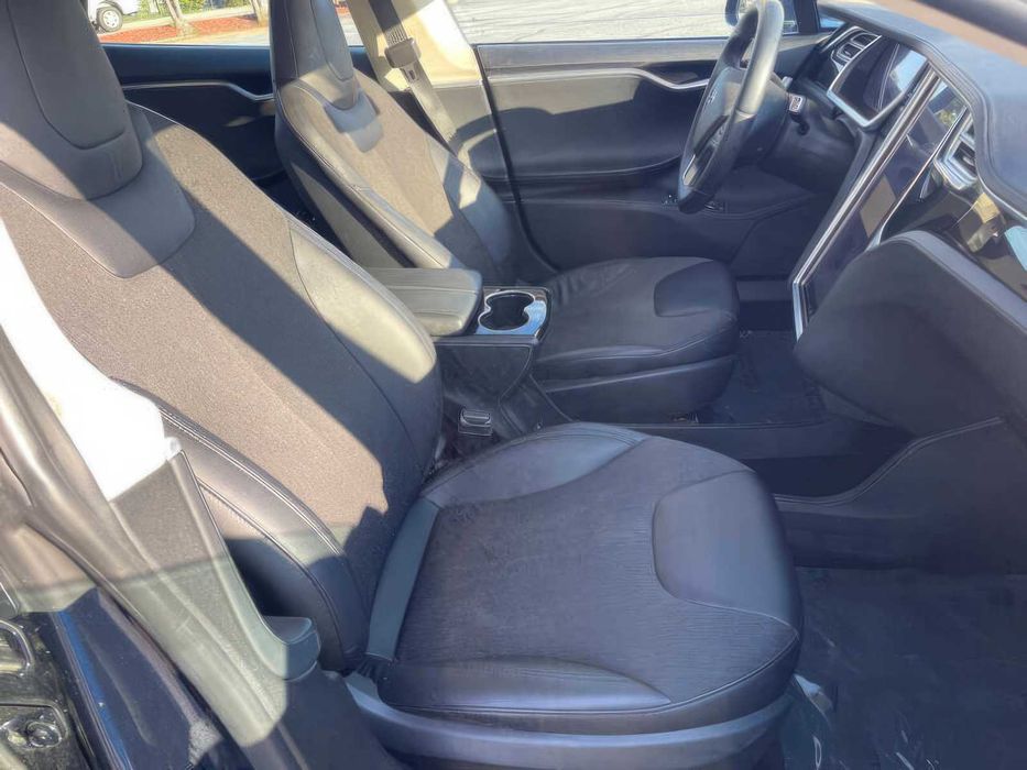 Tesla Model S 85      2014