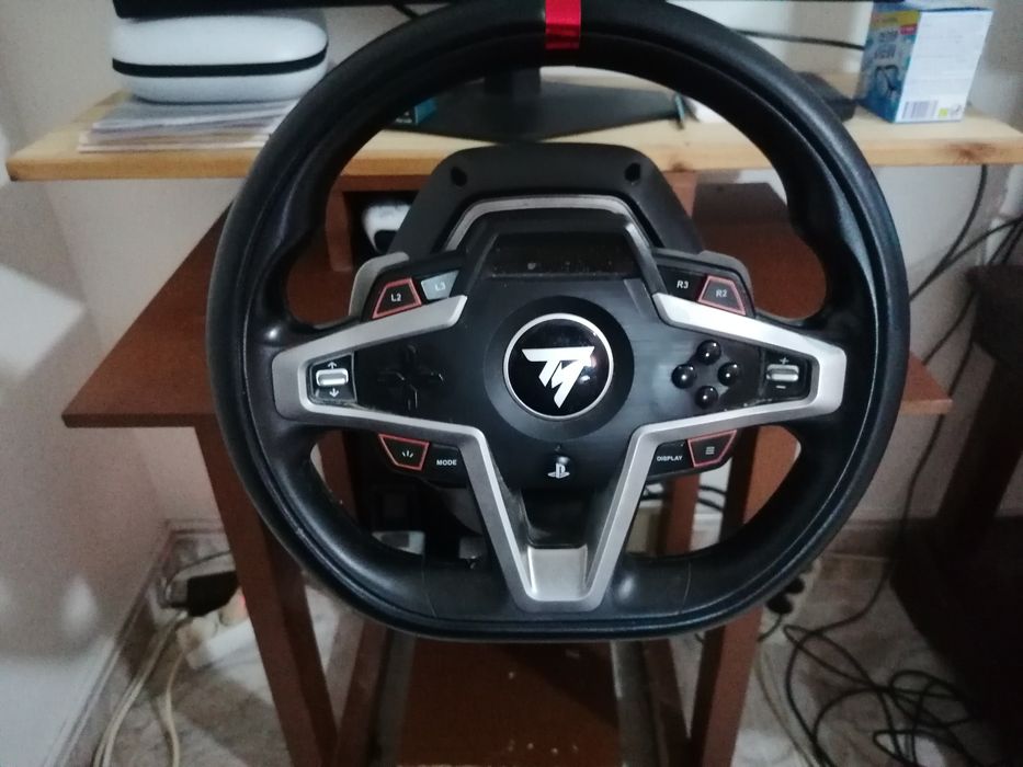 Conjunto volante thrustmaster t248 + pedais T3PM em bom estado