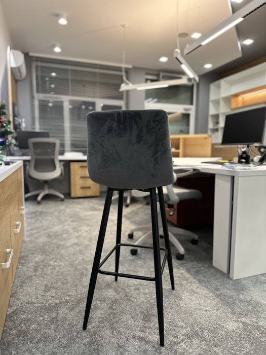 Krzesło barowe hoker Tore firmy Exitodesign