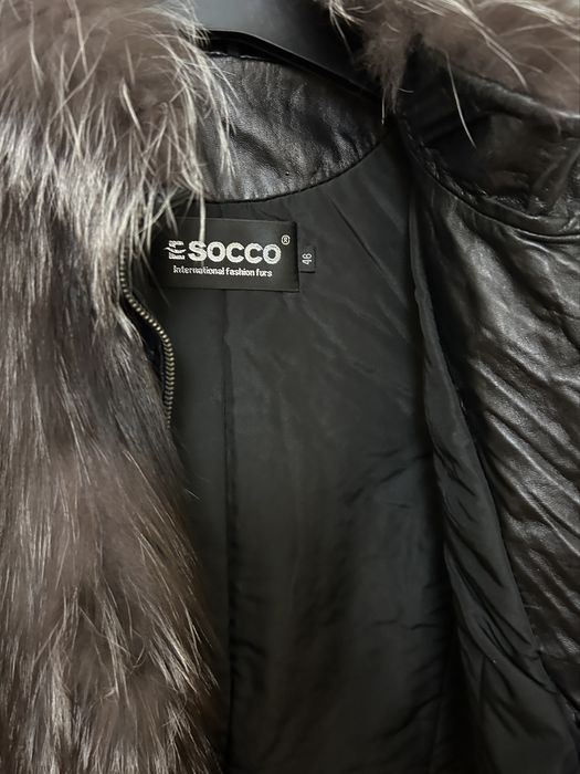 Жилет женский из натуральной кожи с чернобуркой