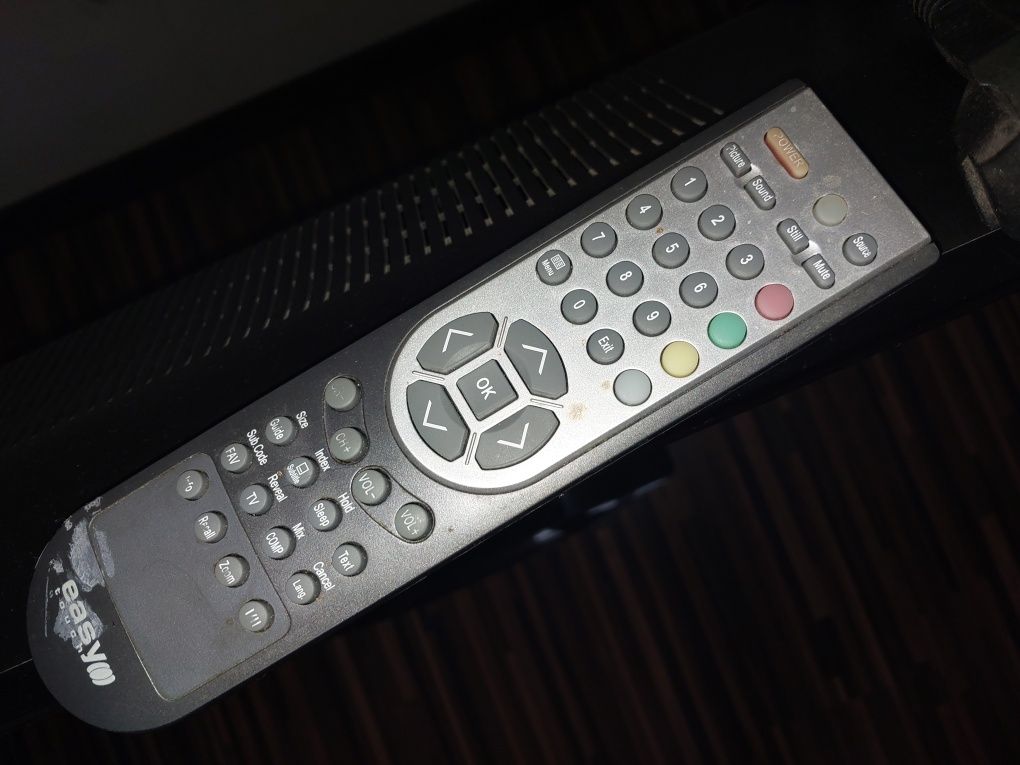 Telewizor uszkodzony  Easy Touch 42 cale z pilotem