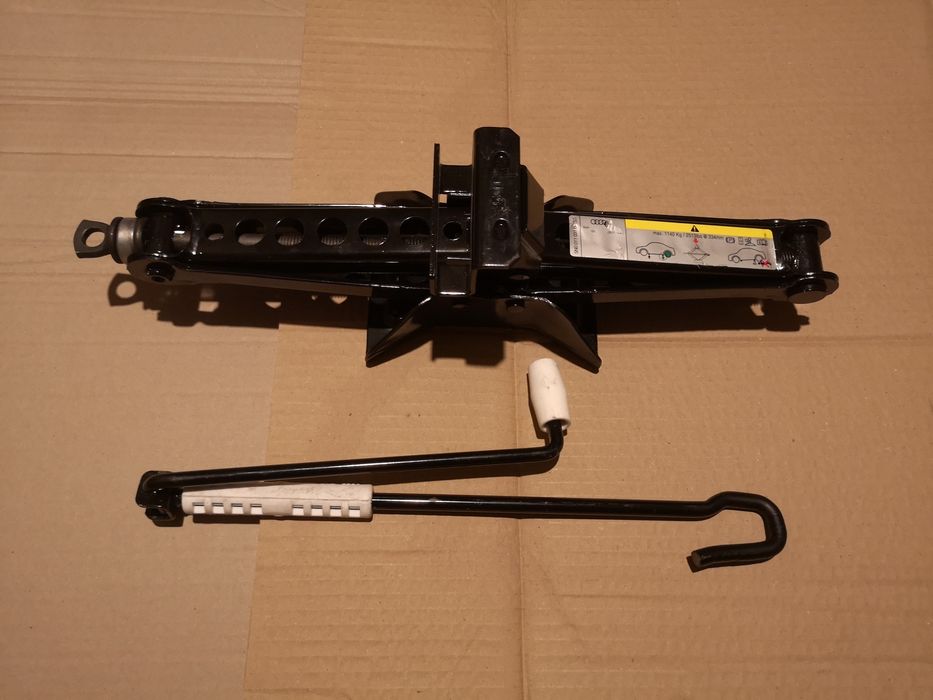 Oryginalny Lewarek Podnośnik AUDI Q3 8U 2011-19r Skoda Kodiaq Tiguan