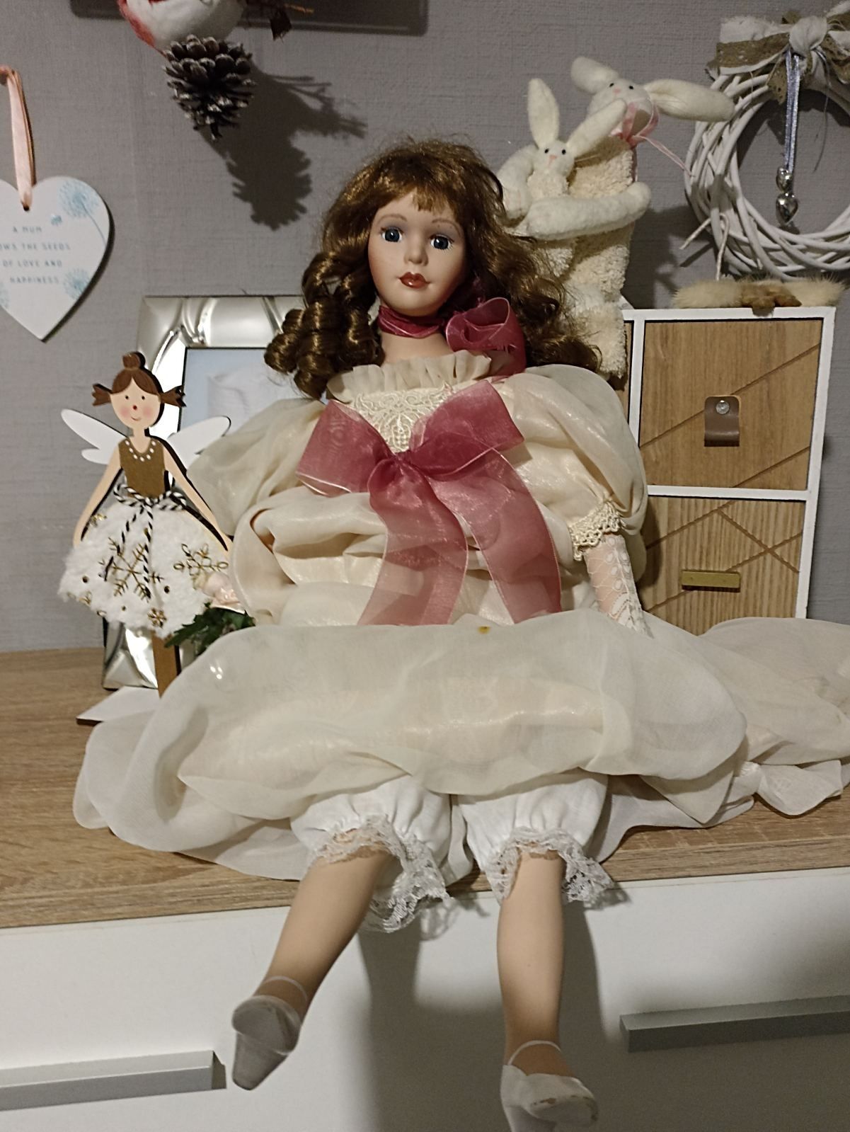 Фарфорова лялька