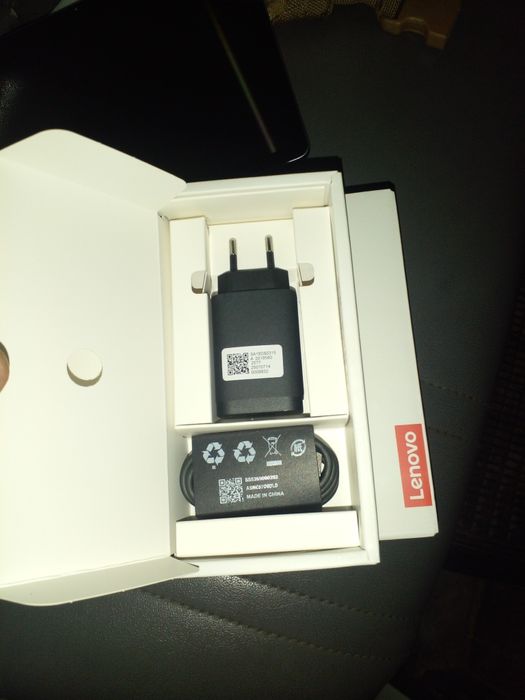 Планшет Lenovo Tab 8/128 WiFi Luna Grey + Clear Case (ZAEH0195UA)