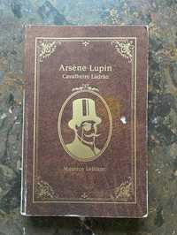 Livro "Arsène Lupin, Cavalheiro Ladrão"
