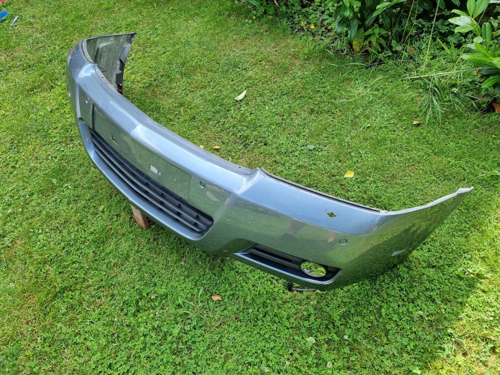 OPEL VECTRA C GTS (02-05) SIGNUM- zderzak przedni SPRYSKI i PDC