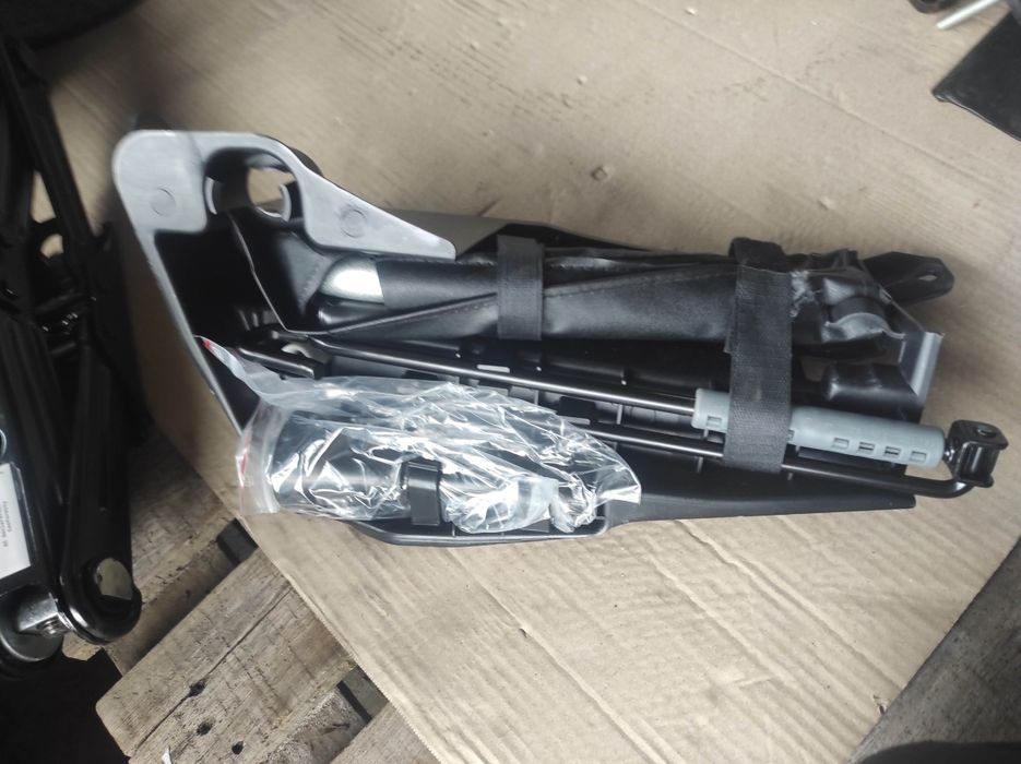 Домкрат audi a6 c8 2017-2023рік