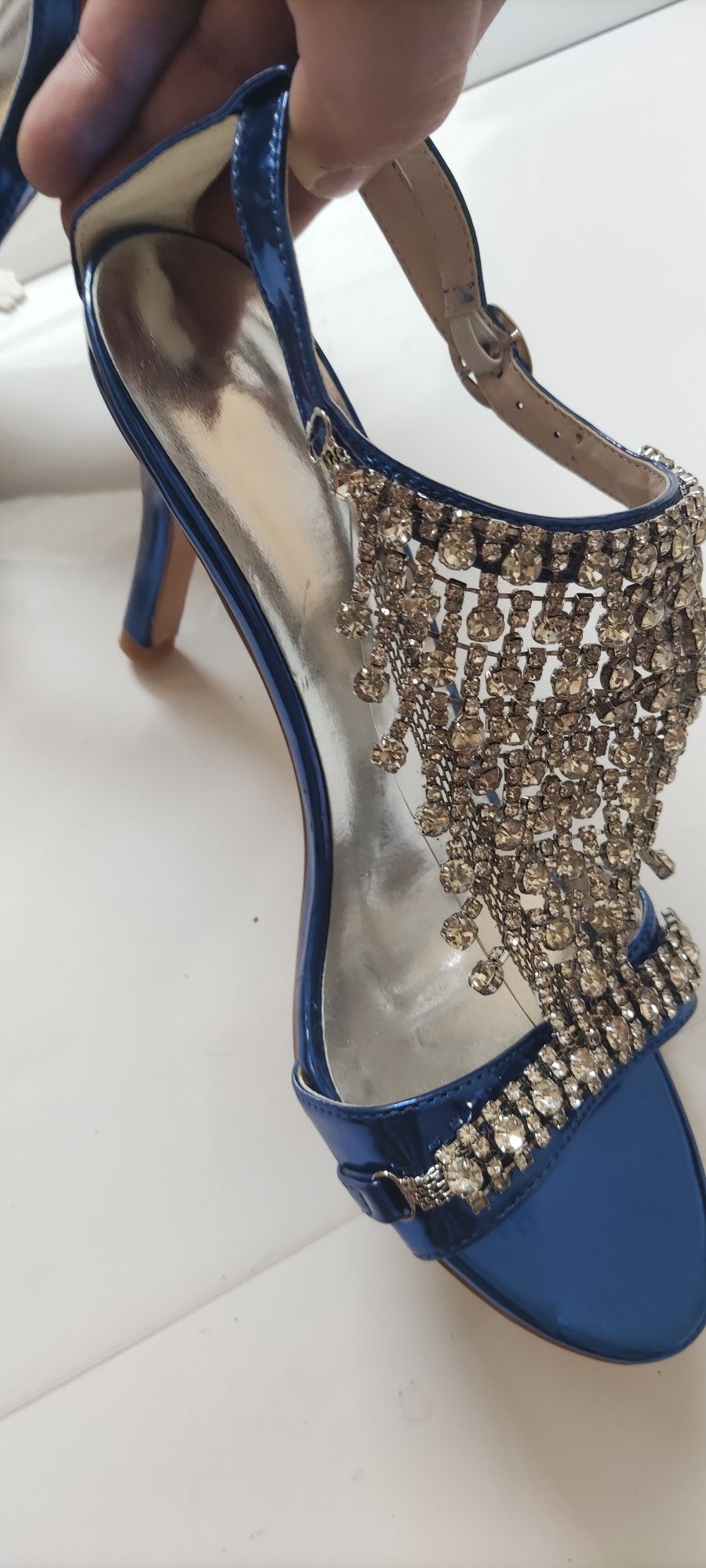 R. 37 nowe damskie buty sandały na obcasie navy
