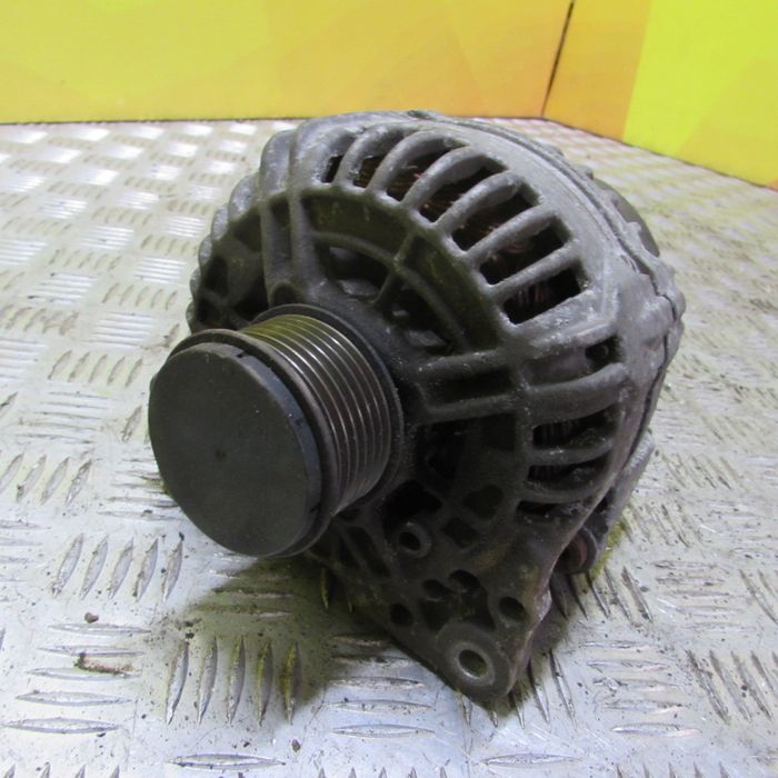 Генератор Volkswagen Touareg 150А Туарег 2003-2006 Разборка Розборка