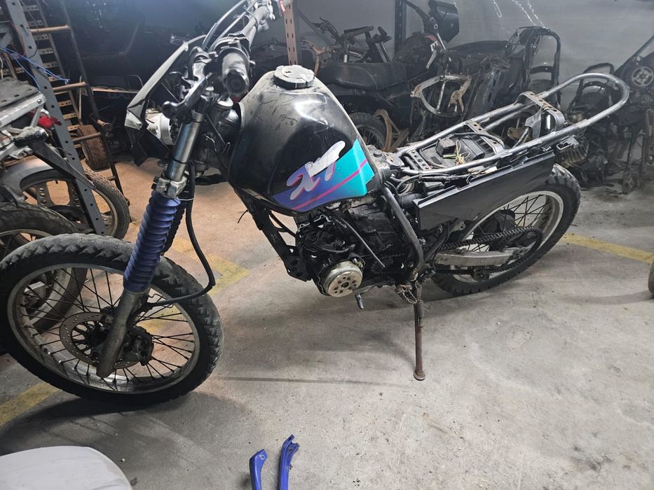 Yamaha XT 350 p/restauro ou peças c/documentos