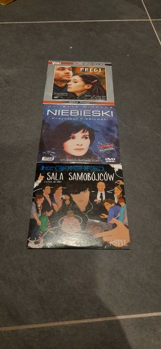 3 Filmy DVD - Sala samobójców, Trzy kolory niebieski, Pręgi